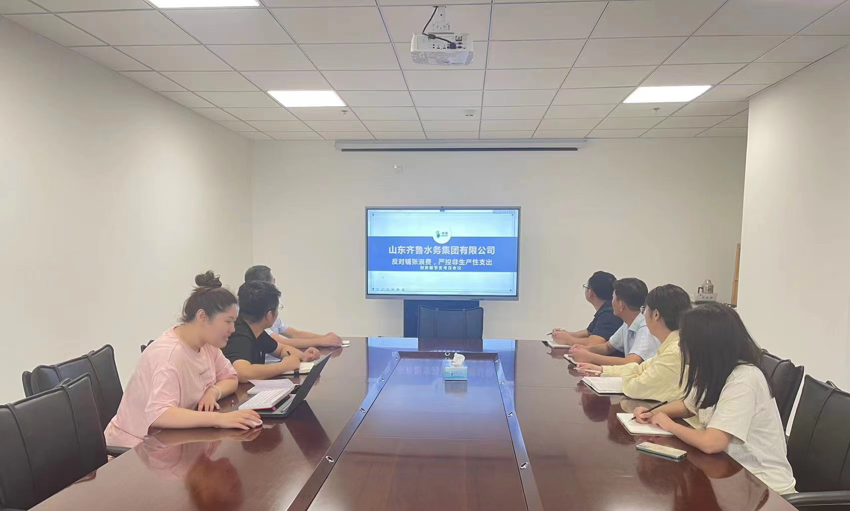 1658450463346901.jpg 4.反对铺张浪费照片.jpg